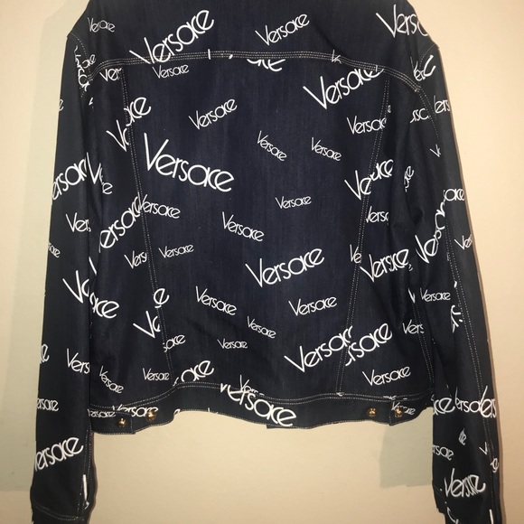 Versace logo mania denim jacket - Picture 14 of 15